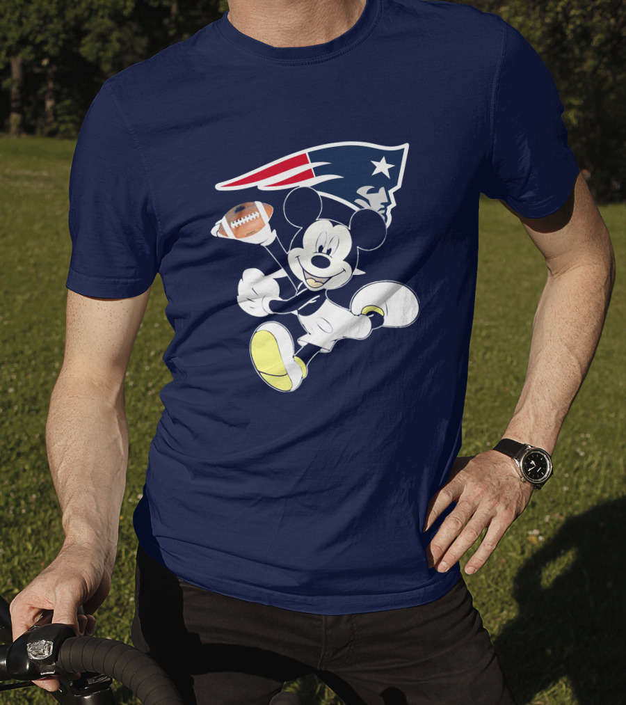 Mickey Patriots Football Fan Crossover With Iconic New England T-Shirt