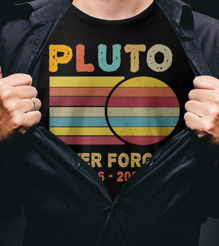 Pluto Never Forget 1930 2006 Vintage Retro Space Science Nostalgia T-Shirt