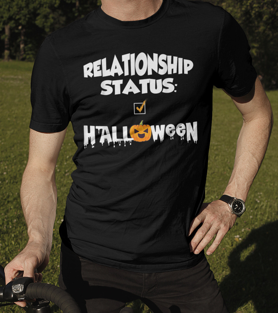 Relationship Status Halloween Pumpkin Checkmark T-Shirt