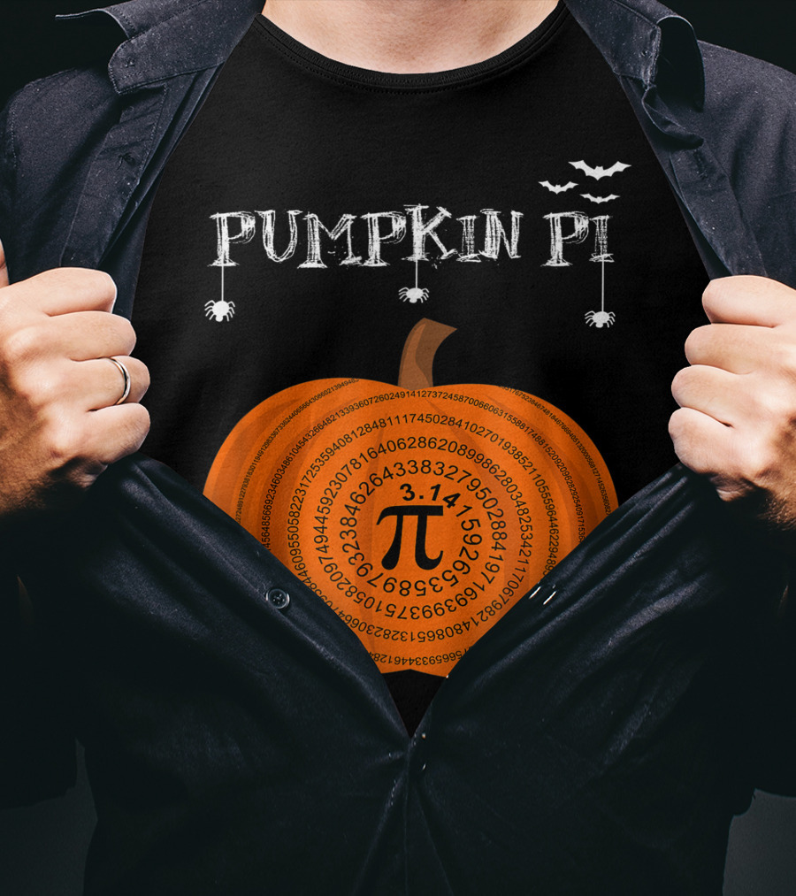 Pumpkin Pi Halloween Math Teachers Pumpkin With Pi Symbol And Bats T-Shirt