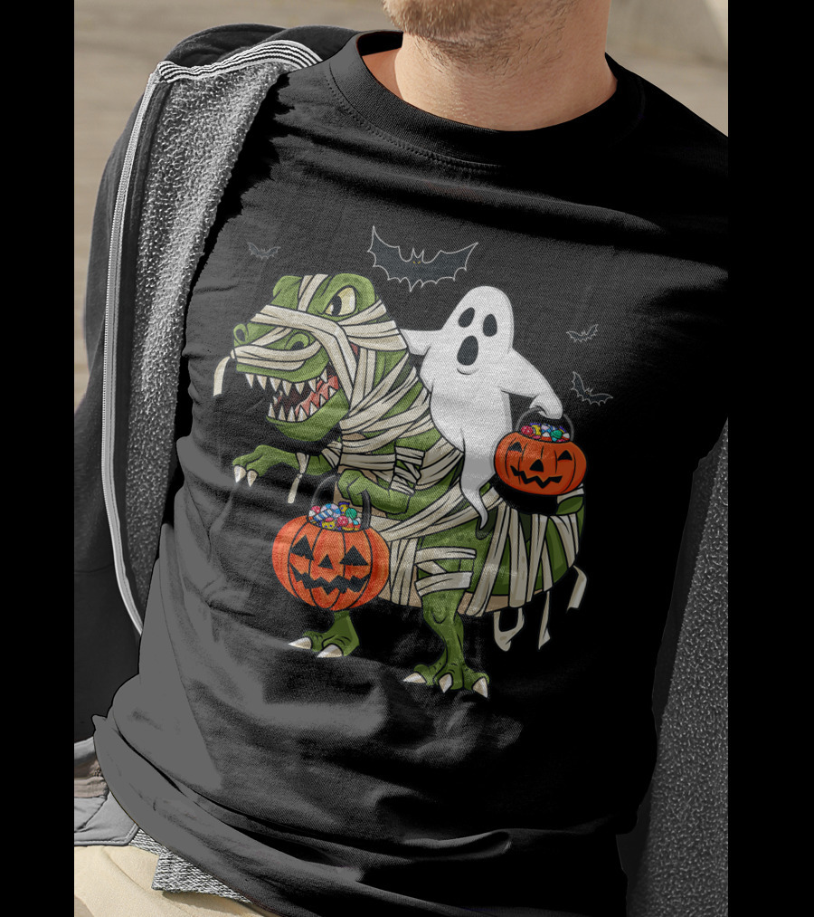Halloween Ghost Riding Mummy Dinosaur With Pumpkins And Bats T-Shirt