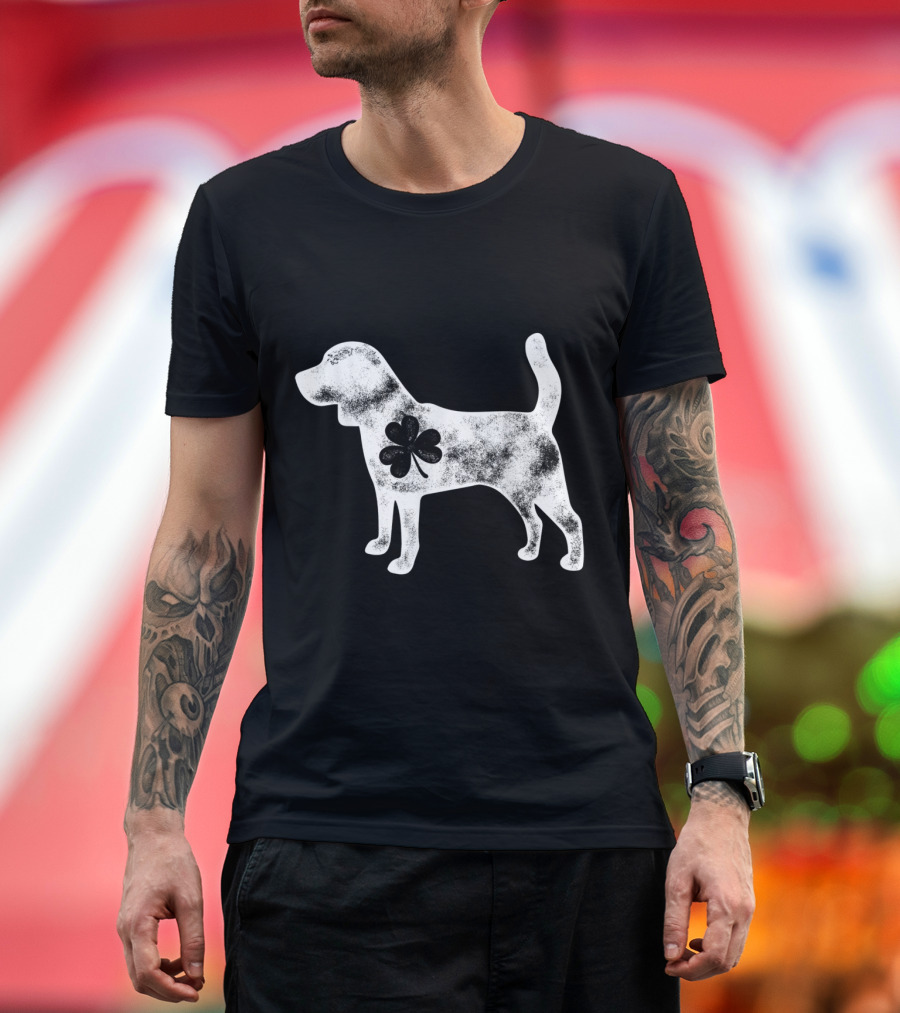 Beagle Dog with Shamrock for St Patricks Day T-Shirt