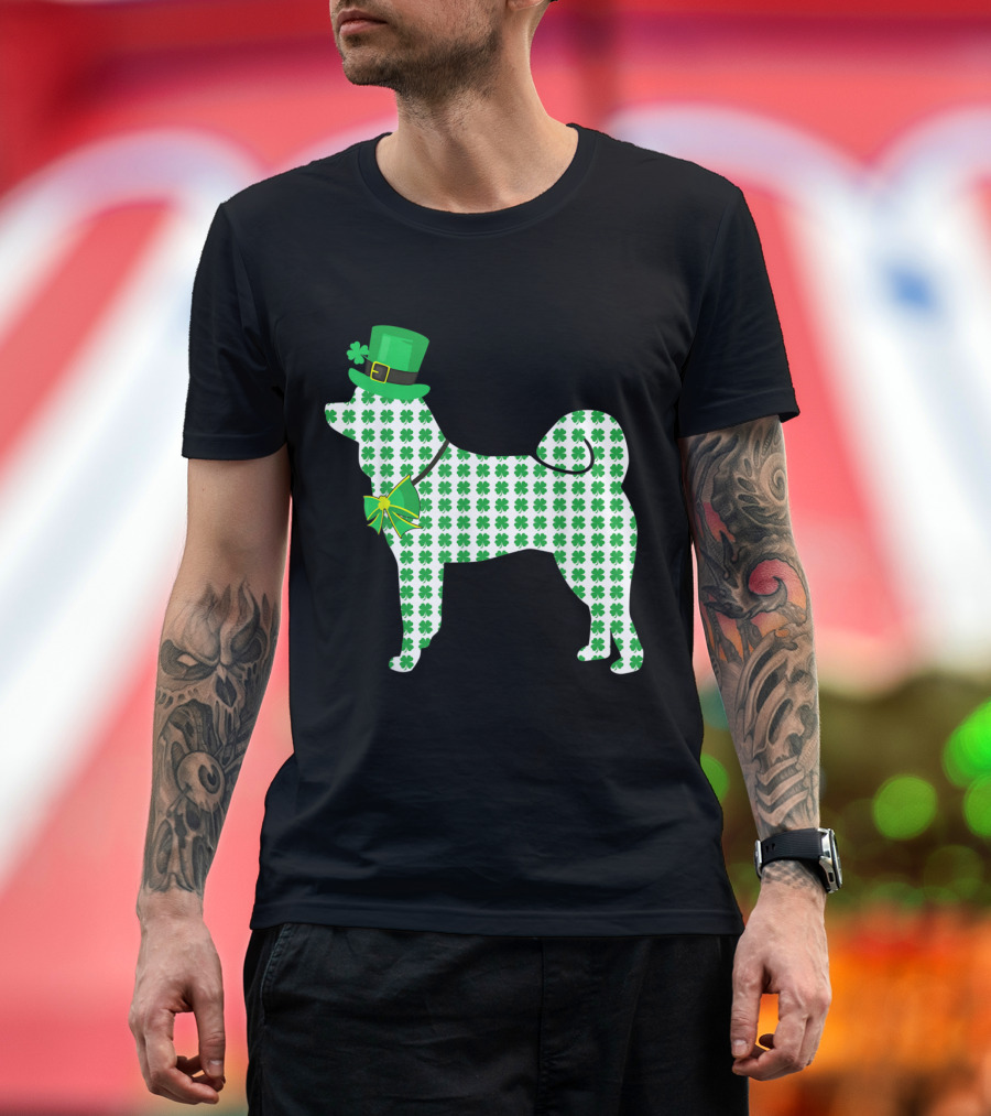 Akita Lover St Patricks Hat Green Clover T-Shirt