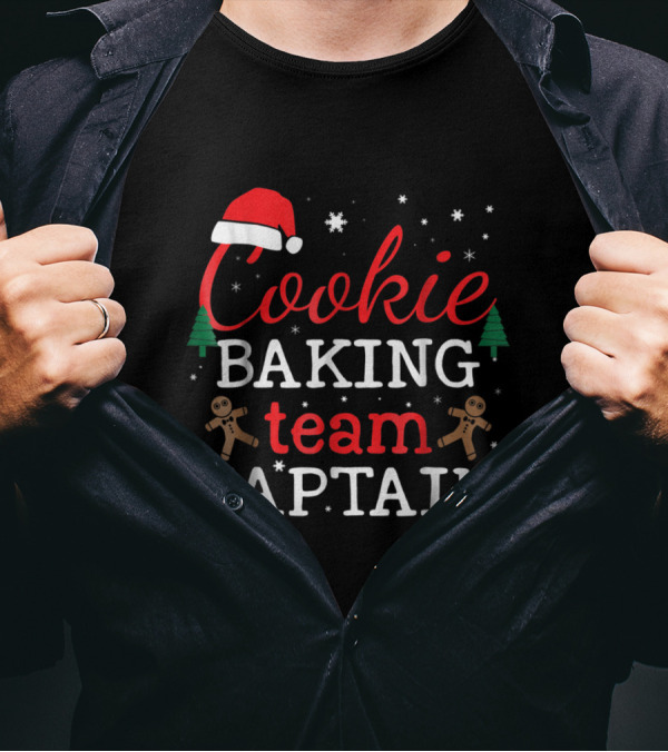Santa Hat Cookie Baking Team Captain With Gingerbread Men And Christmas Trees T-Shirt