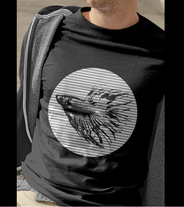 Betta Splendens Siamese Fig Fish With Striped Circle Background T-Shirt