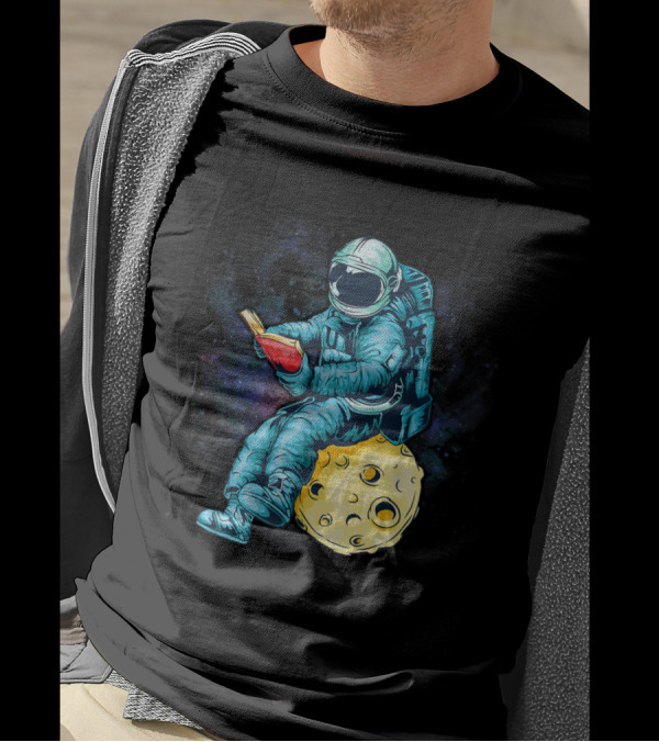Astronaut Reading Book On Moon In Space T-Shirt