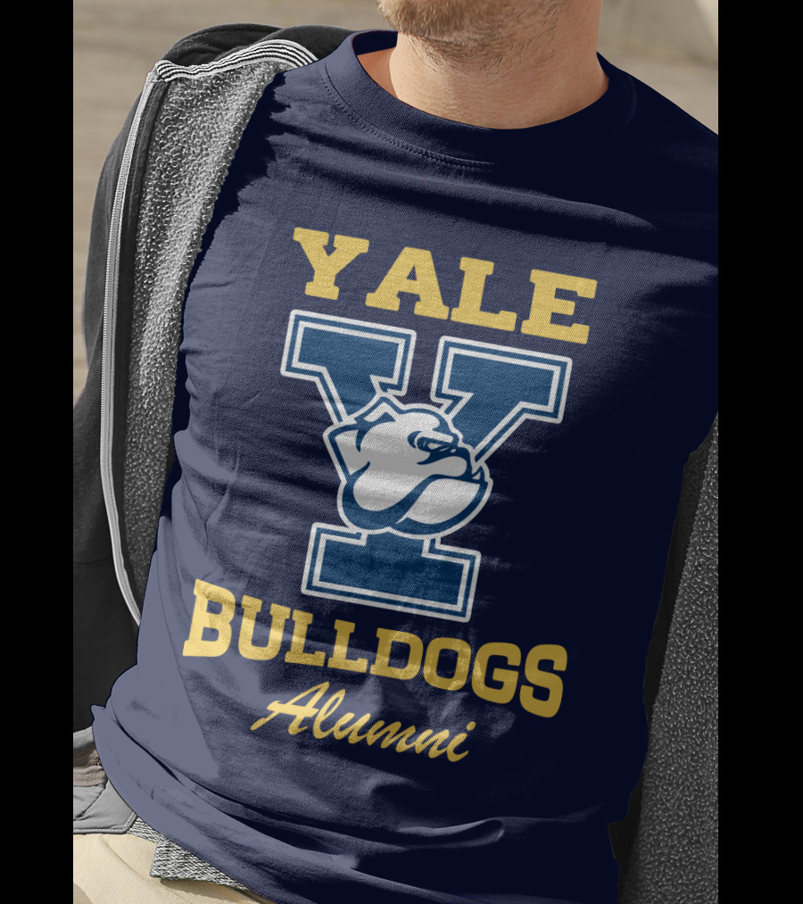 YALE BULLDOGS ALUMNI T-Shirt