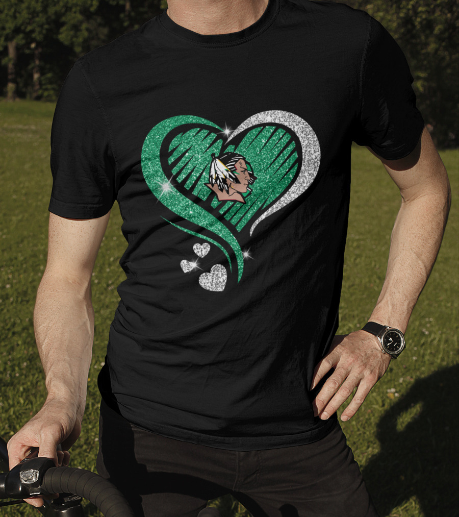 UND Heart Glitter Feather T-Shirt