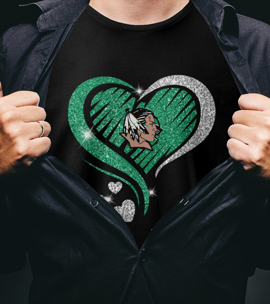 UND Heart Glitter Feather T-Shirt
