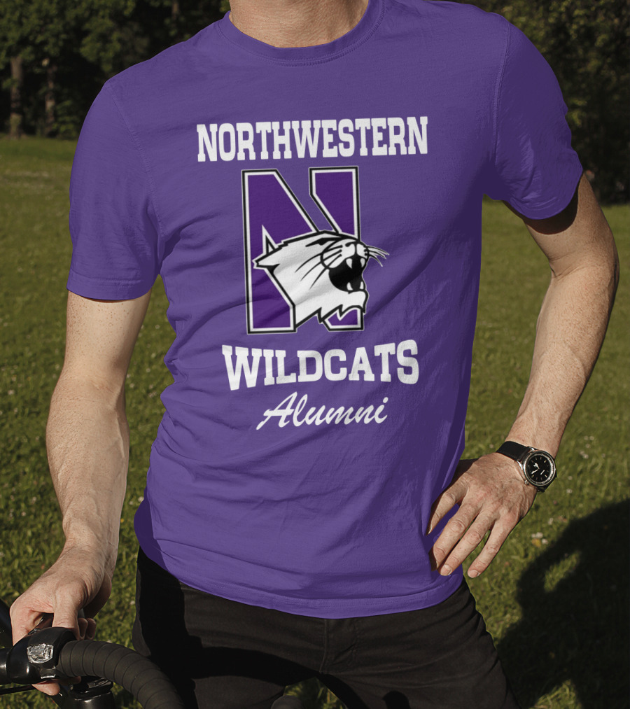 NORTHWESTERN WILDCATS ALUMNI T-Shirt