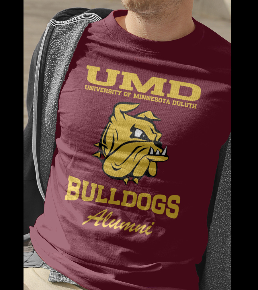 UMD University Of Minnesota Duluth Bulldogs Alumni T-Shirt