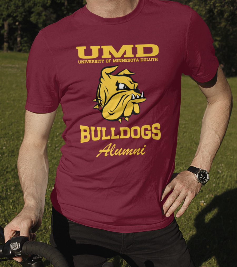 UMD University Of Minnesota Duluth Bulldogs Alumni T-Shirt