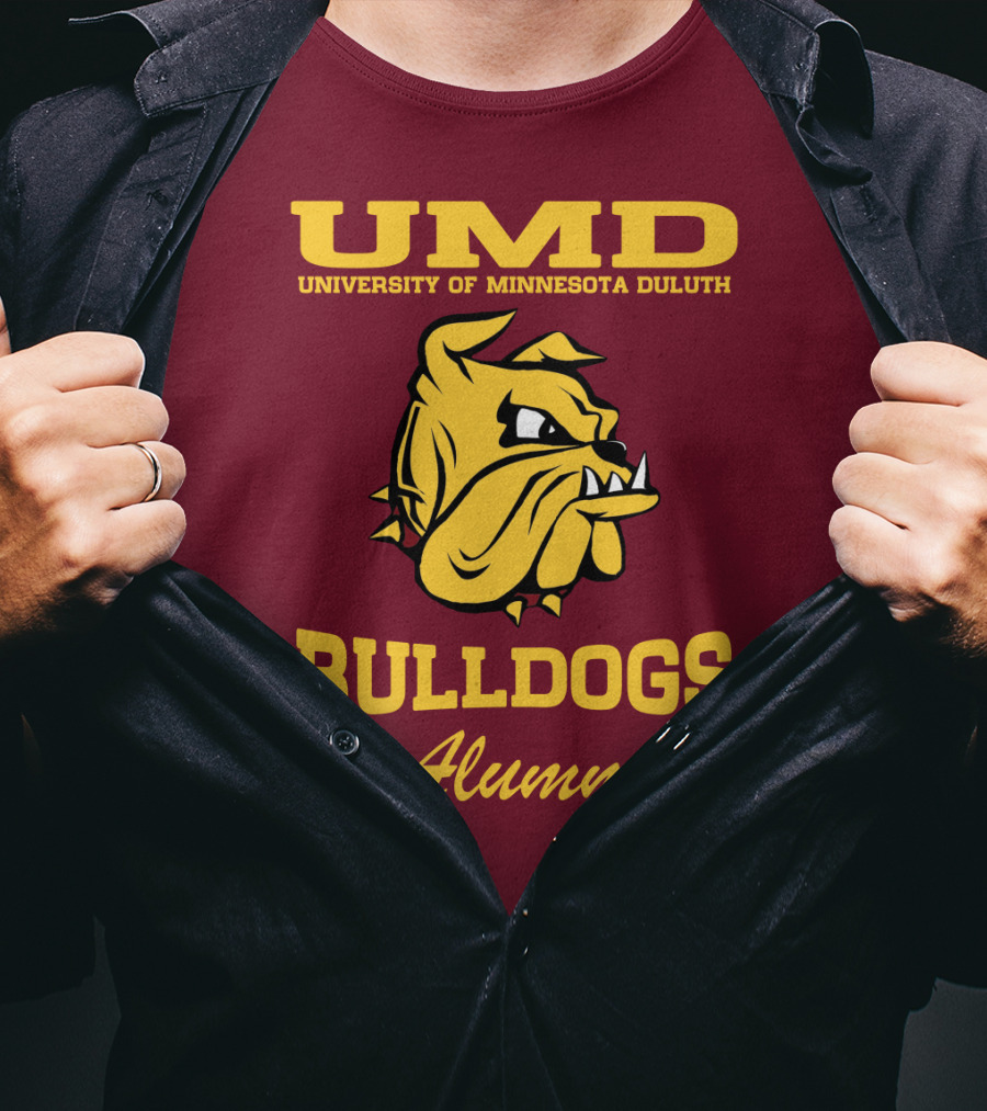 UMD University Of Minnesota Duluth Bulldogs Alumni T-Shirt