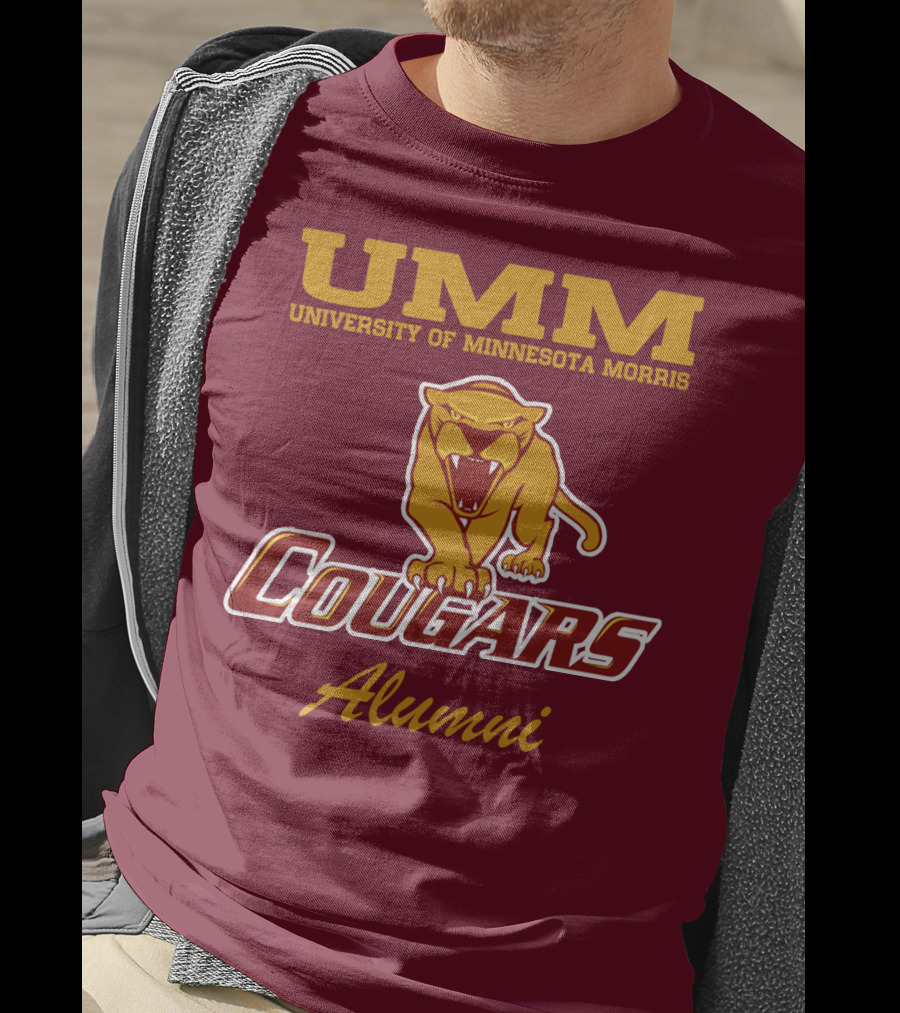 UMM University Of Minnesota Morris Cougars Alumni T-Shirt