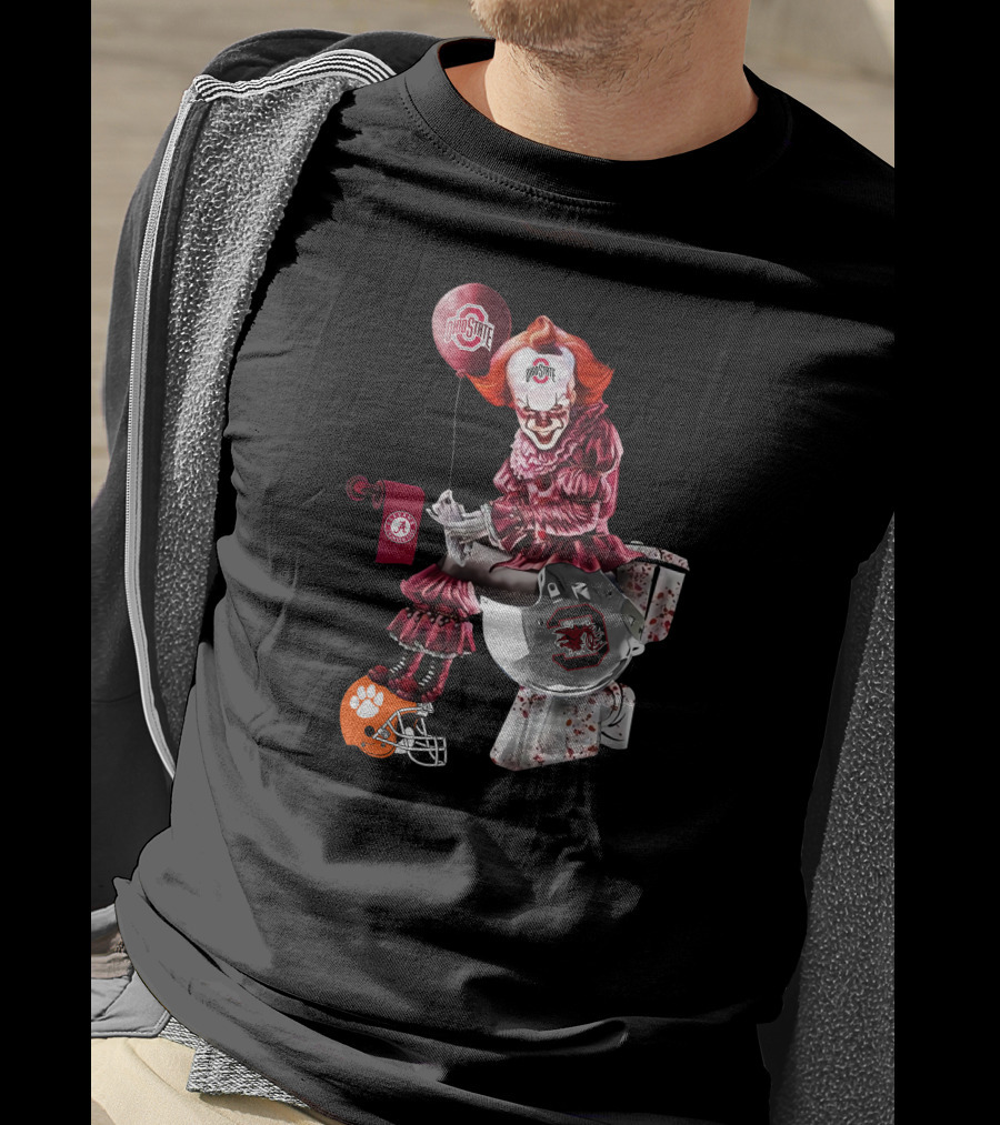 Ohio State Pennywise Holding Alabama And Clemson Helmets T-Shirt