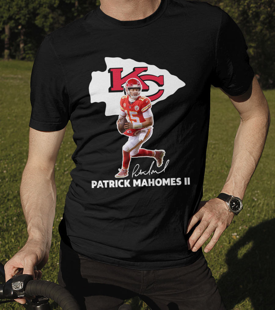 Kansas City Chiefs Patrick Mahomes II Football Signature T-Shirt