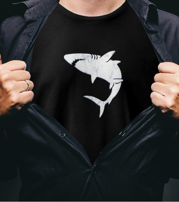 Shark Vintage Distressed Look Retro Aesthetic Oceanic T-Shirt