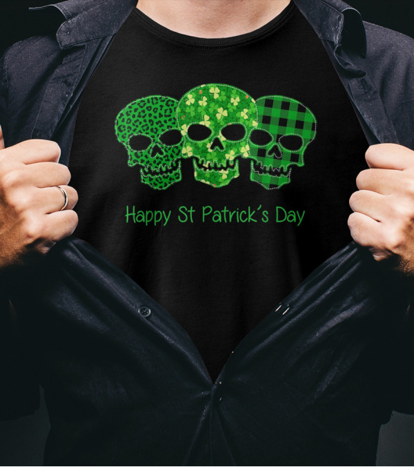 Happy St Patrick's Day Leopard Plaid Shamrock Skulls T-Shirt