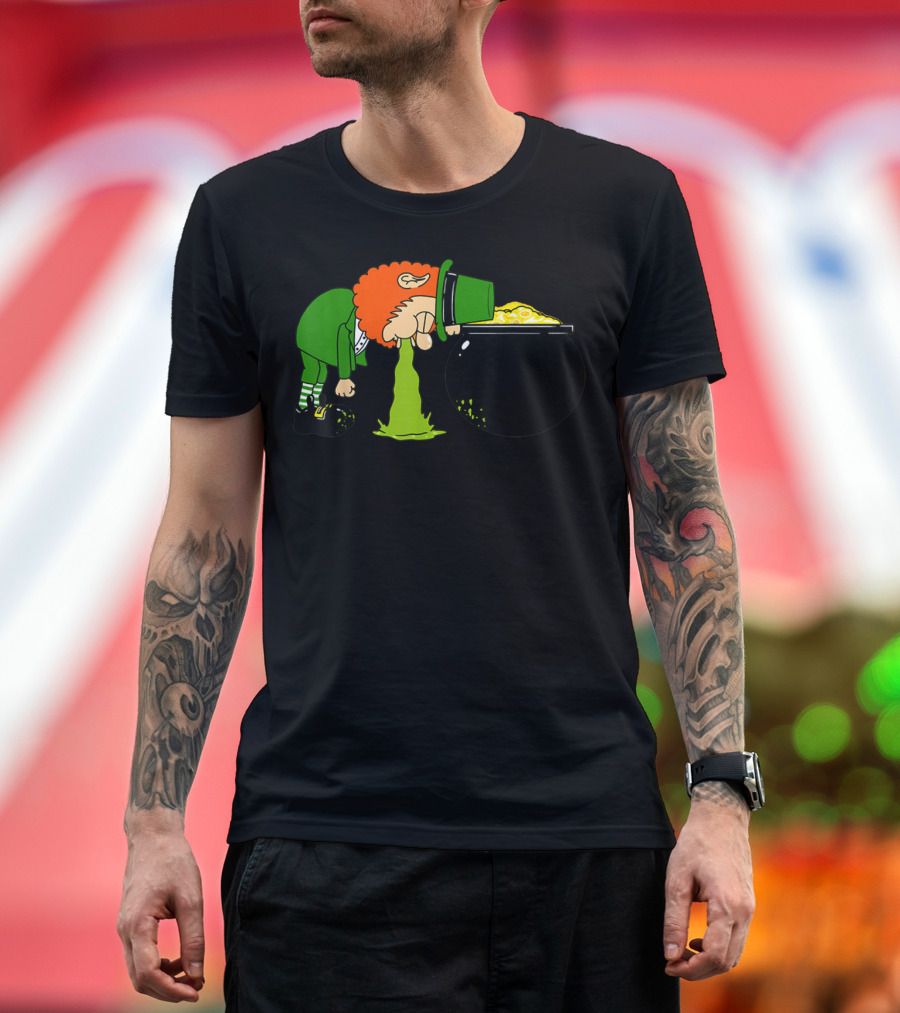 Leprechaun Drunk Puke Throw Up Irish Pot of Gold T-Shirt
