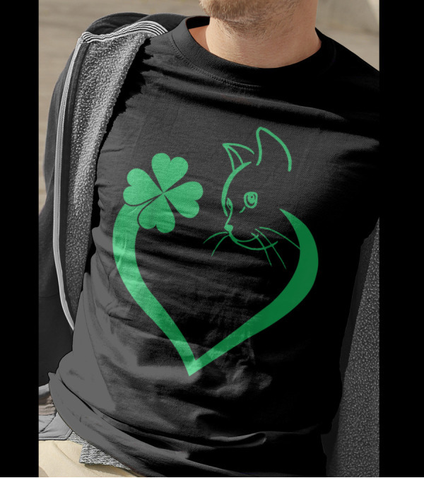 Cat Shamrock Heart Embrace St Patrick's Day Cat Lover T-Shirt