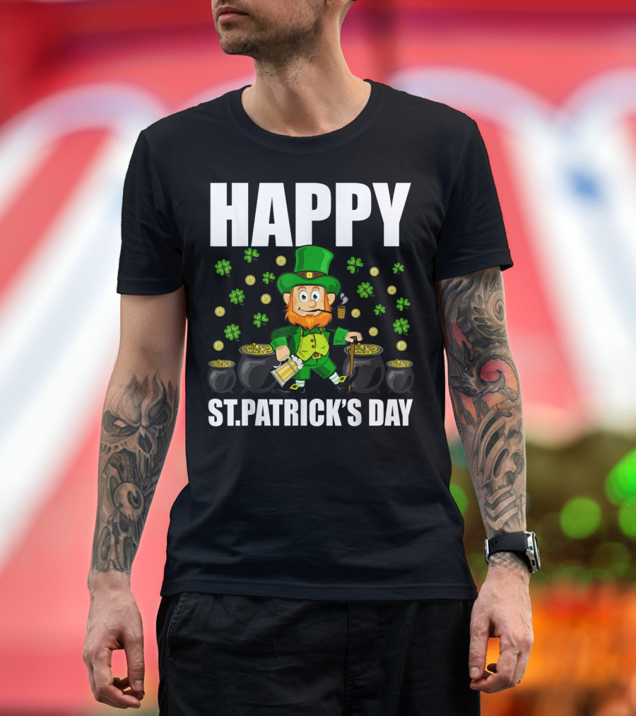 HAPPY ST PATRICK'S DAY FUNNY LEPRECHAUN WITH BEER AND GOLD COINS T-Shirt