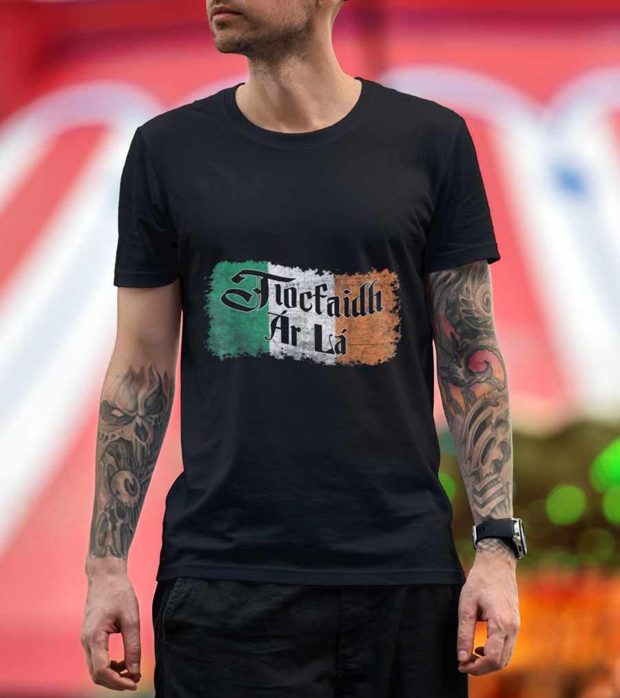 Tiocfaidh Ar La Celtic Script Ireland Flag Vintage T-Shirt