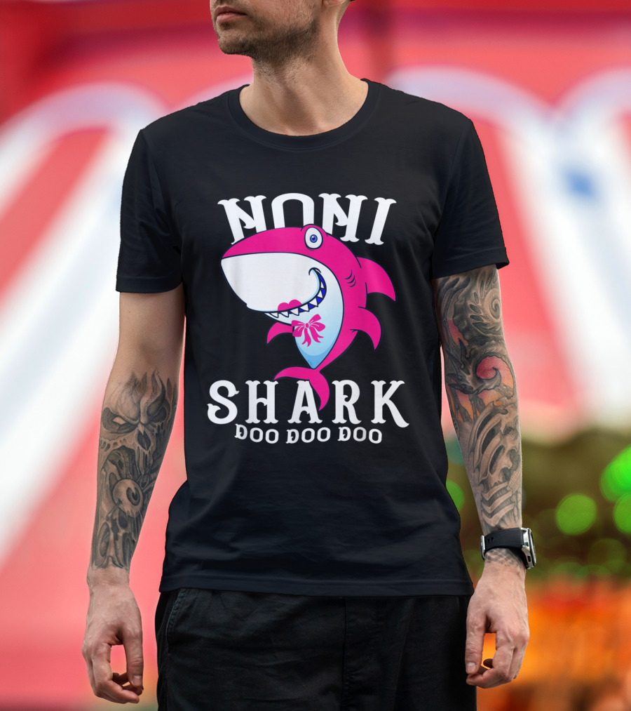 Noni Shark Doo Doo Doo Pink Grandma Gift T-Shirt