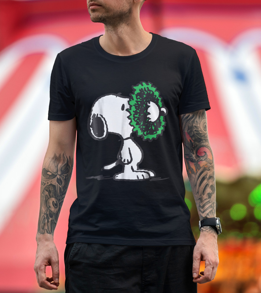 Snoopy Peanuts Funny Christmas Holiday Wreath Green Charlie Brown Woodstock T-Shirt