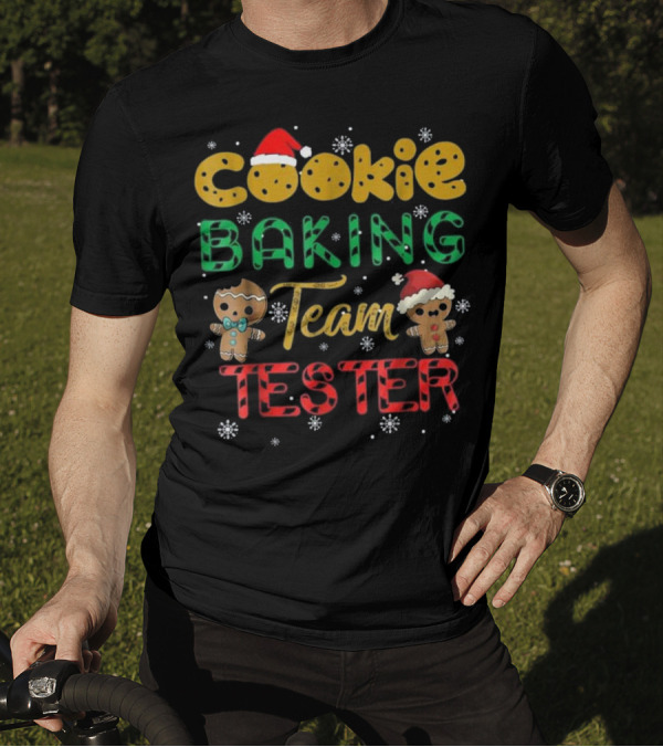 Cookie Baking Team Tester Gingerbread Christmas Snowflakes T-Shirt