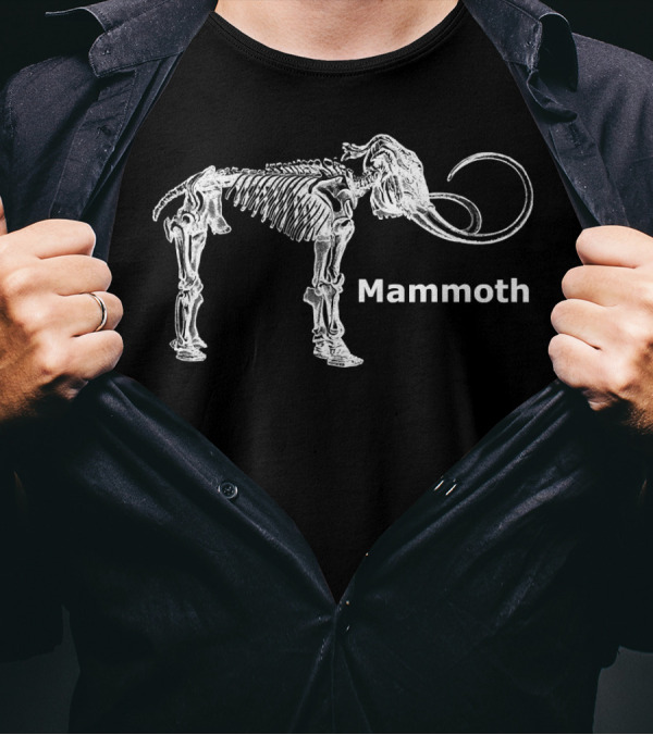 Mammoth Skeleton Bones Dinosaur Paleontology T-Shirt