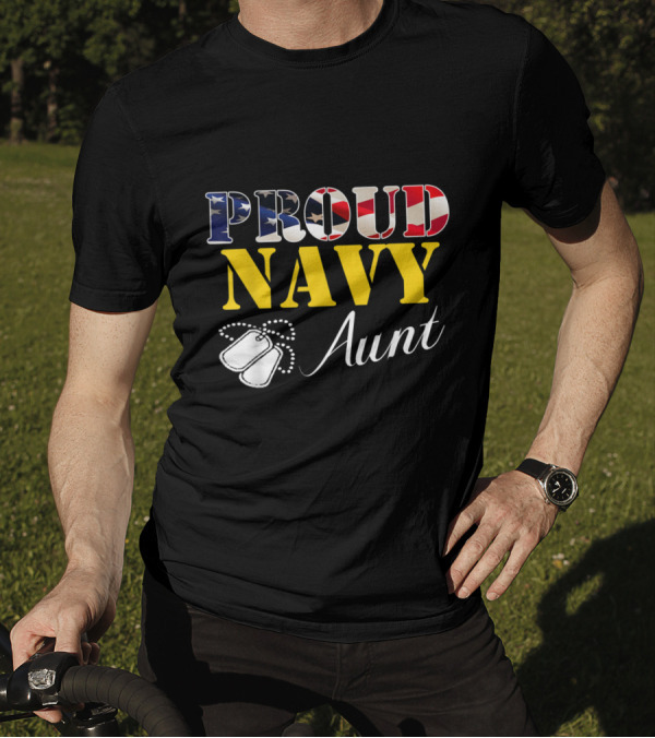 Proud Navy Aunt American Flag With Dog Tags T-Shirt