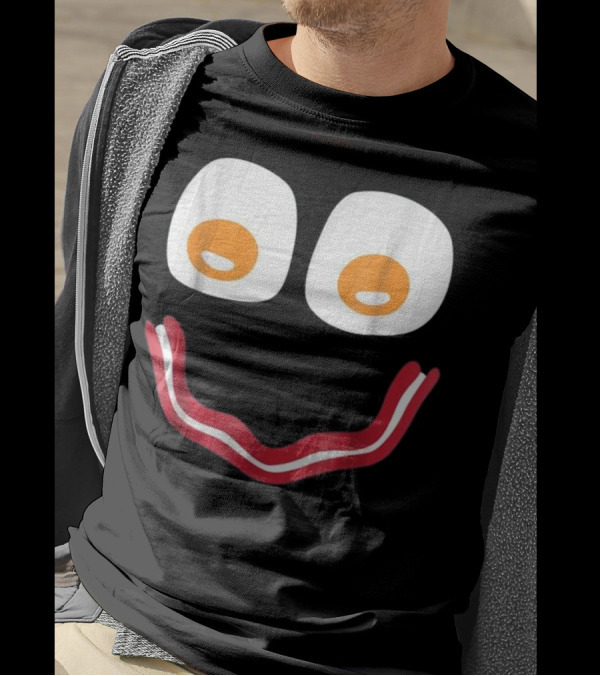 I Love Bacon And Eggs Funny Face Smiley Breakfast T-Shirt
