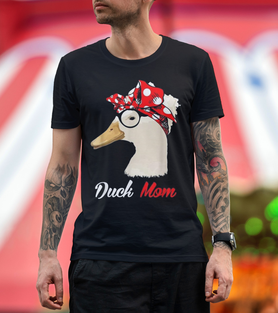 Duck Mom Funny Duck Lovers Mother Polka Dot Headscarf Glasses T-Shirt