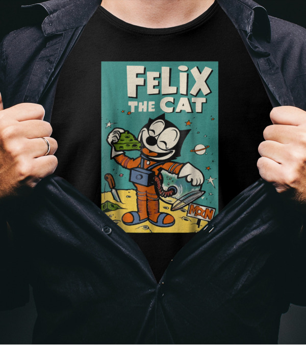 FELIX THE CAT EATING GREEN CHEESE ON THE MOON IN A SPACESUIT WITH PLANETS AND STARS T-Shirt