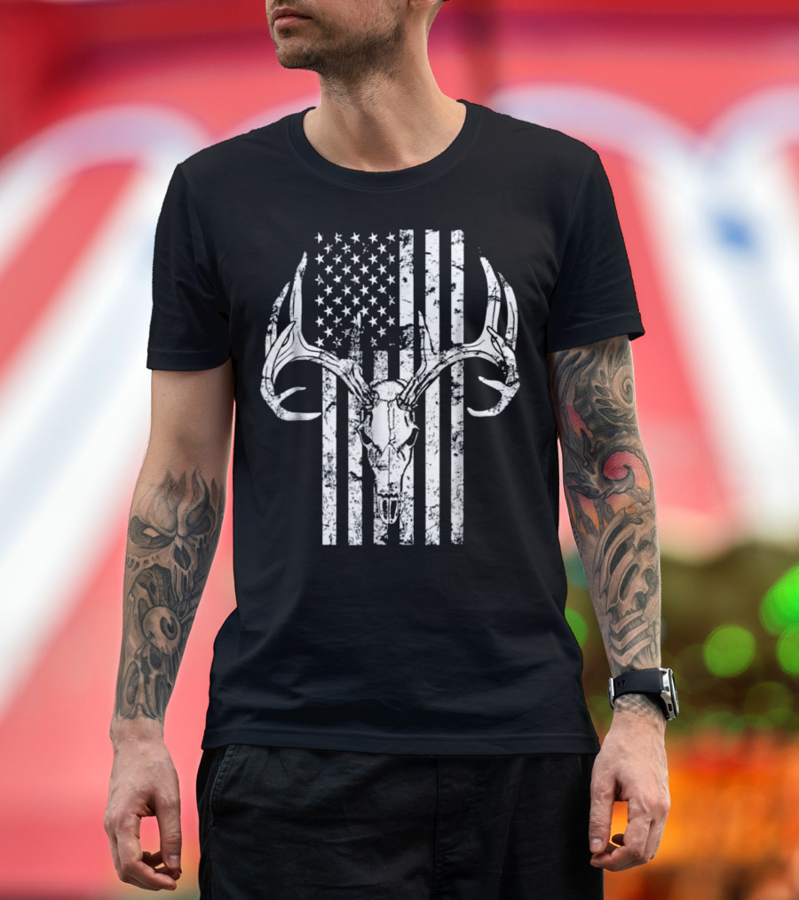 American Flag Deer Skull Hunting T-Shirt
