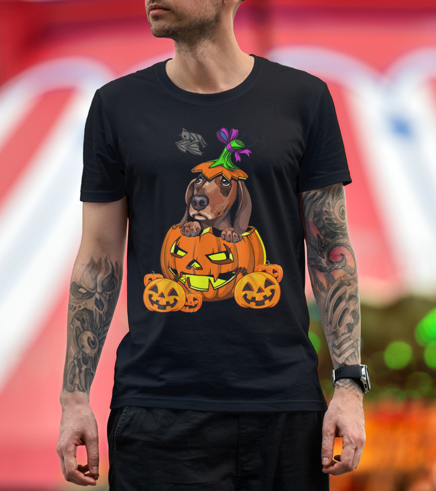 Dachshund in Pumpkin with Halloween Jack-o'-Lanterns and Bat T-Shirt