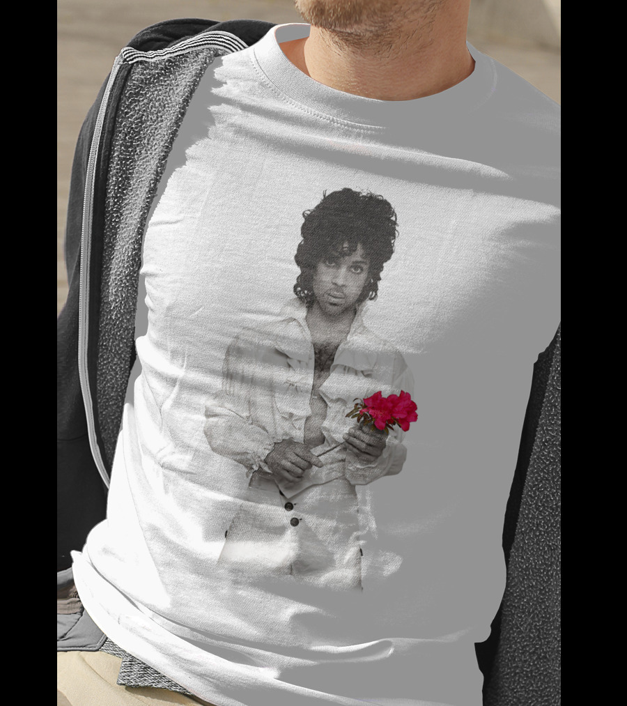 Pr 19 Vintage Style White Frilled Shirt Holding Pink Roses T-Shirt