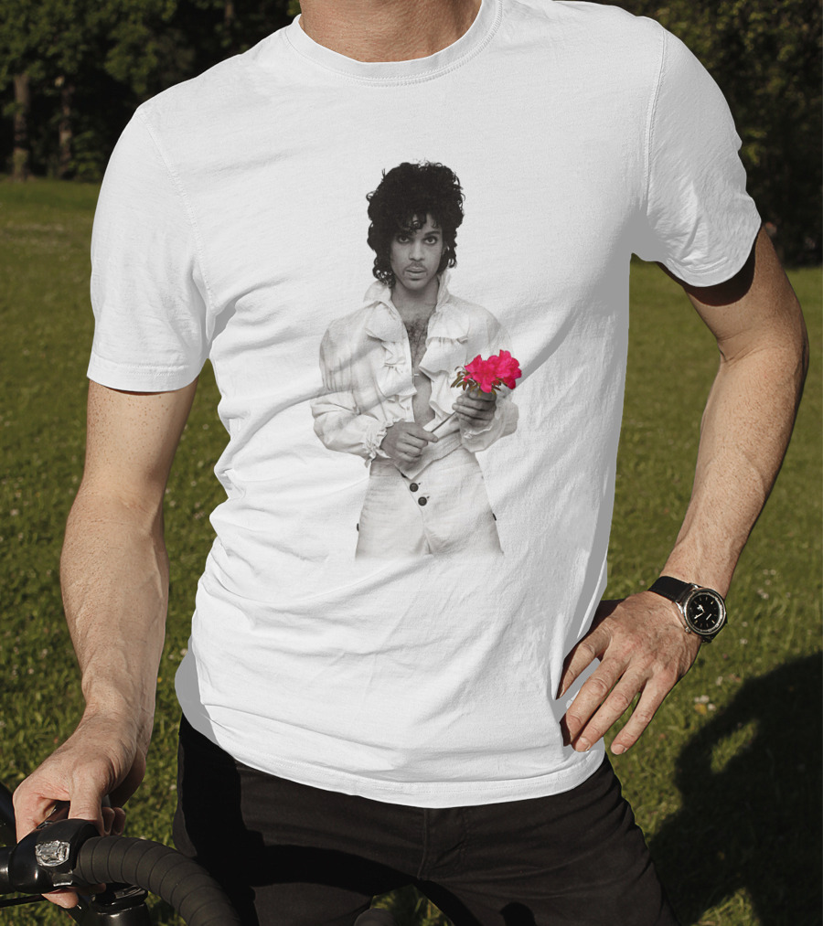 Pr 19 Vintage Style White Frilled Shirt Holding Pink Roses T-Shirt