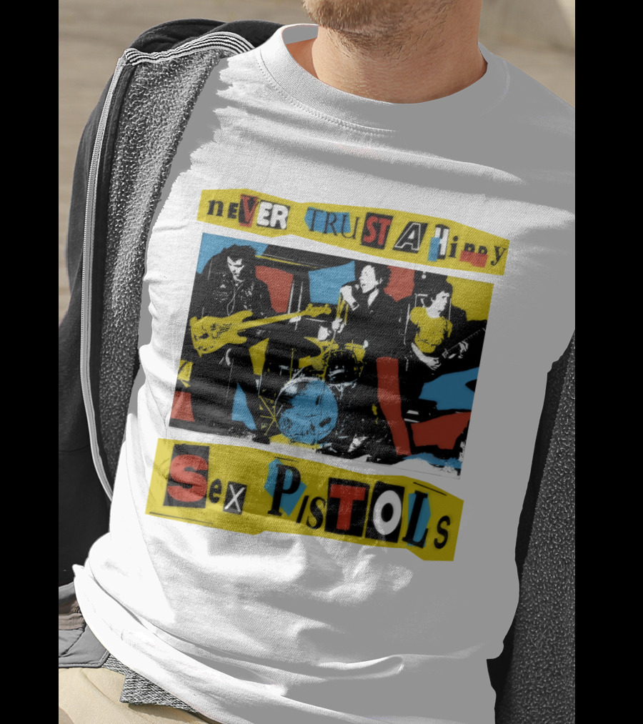 Never Trust A Hippy Sex Pistols T-Shirt