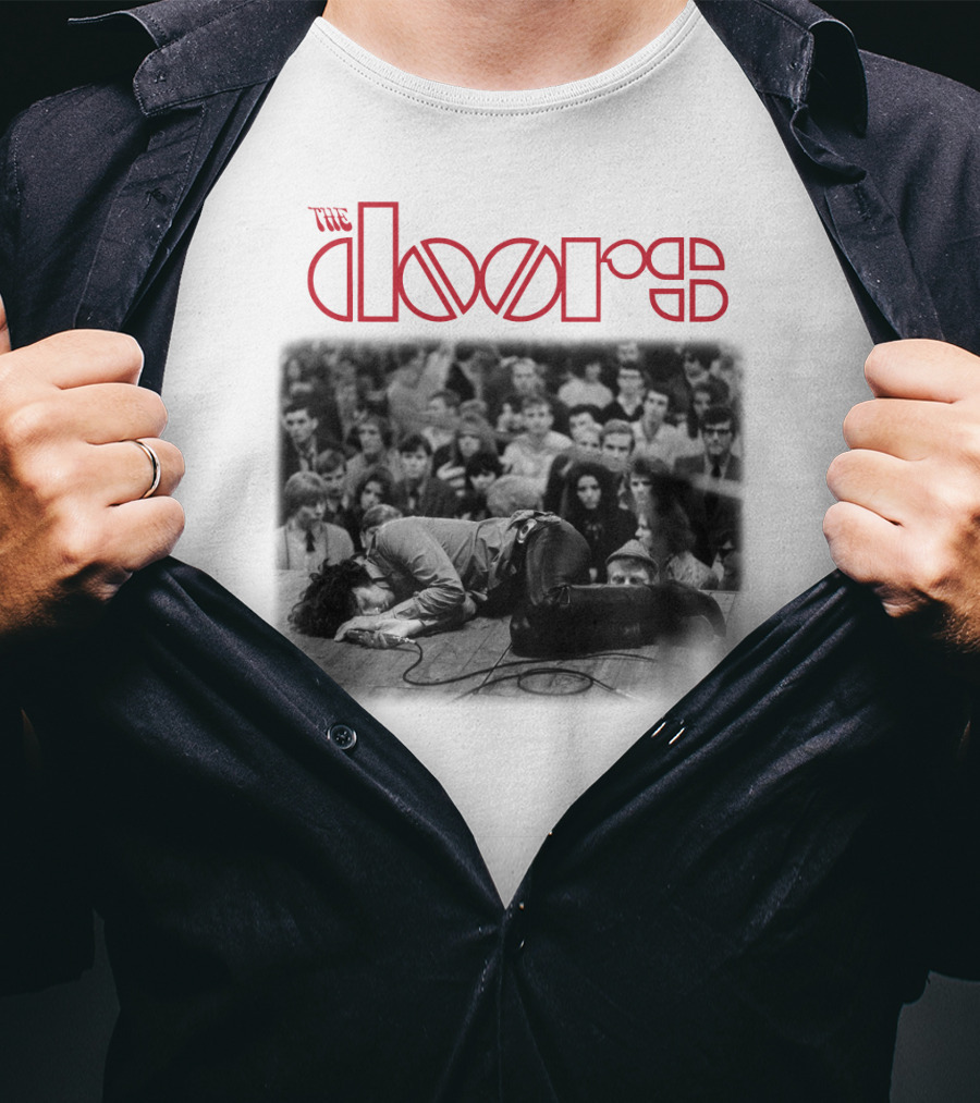 The Doors Vintage Concert Photography Black And White Crowd Scene T-Shirt