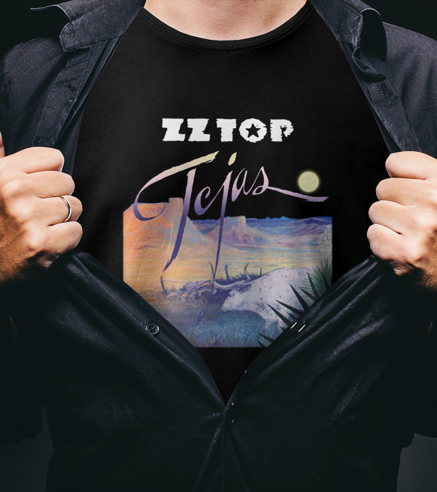 Zz Top Tejas Desert Scene With White Longhorn Under Moon T-Shirt