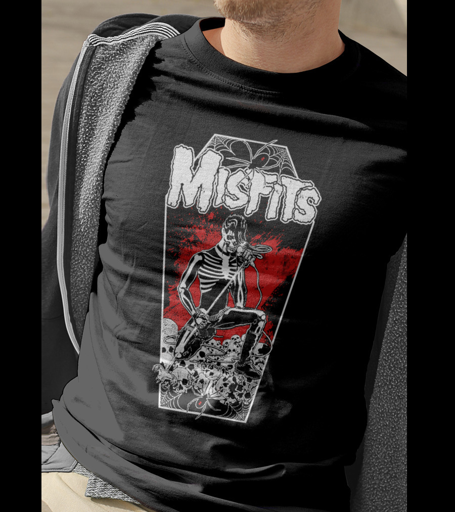 Misfits Coffin Skeleton Skulls Red Black T-Shirt