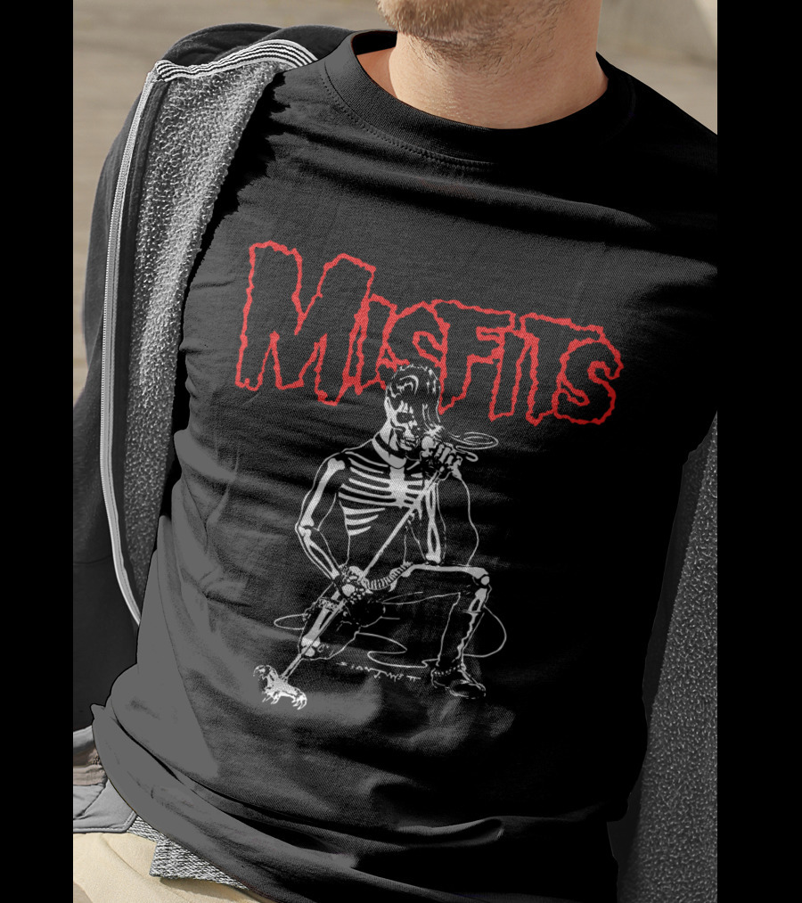 Misfits Skeleton Figure With Microphone In Black And Red T-Shirt