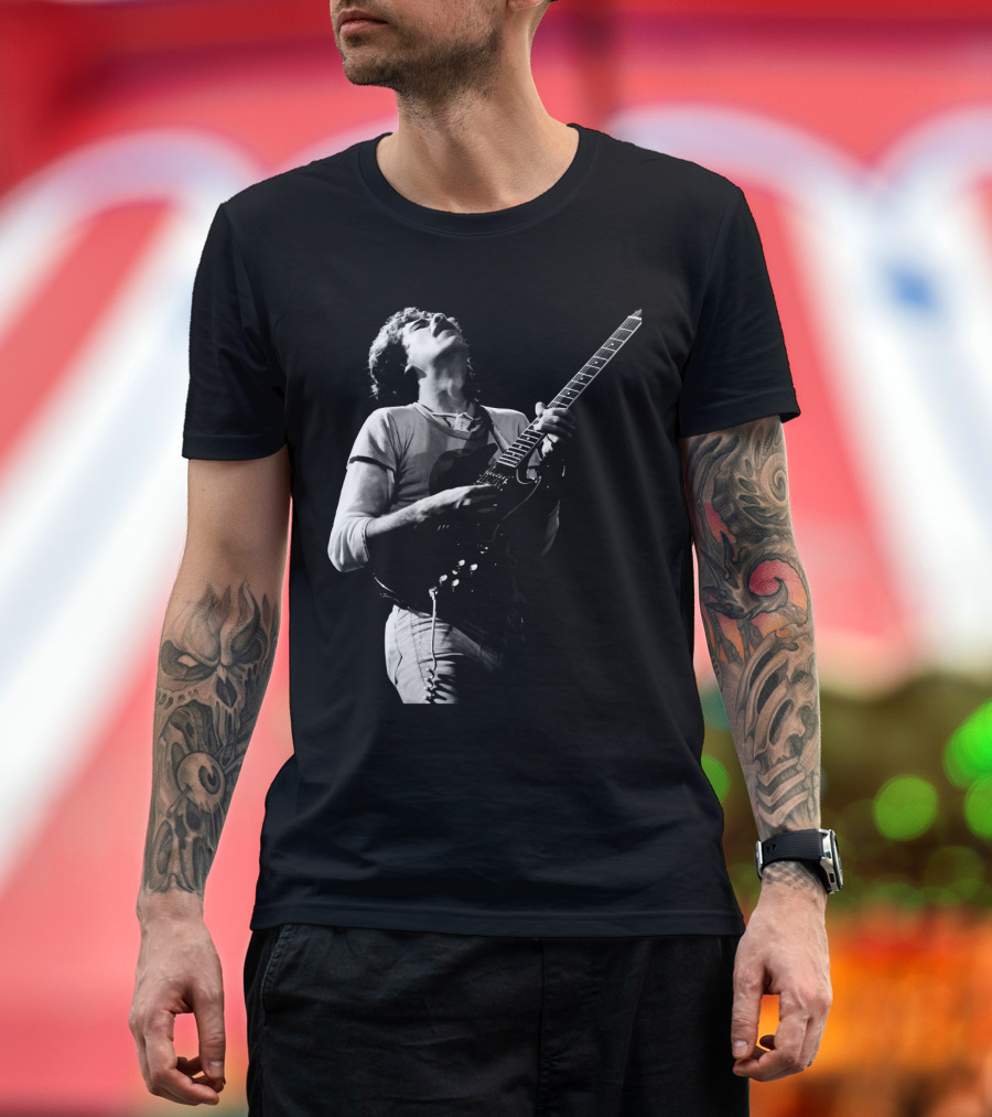 Stn Electric Guitarist In Concert Performance Black And White T-Shirt