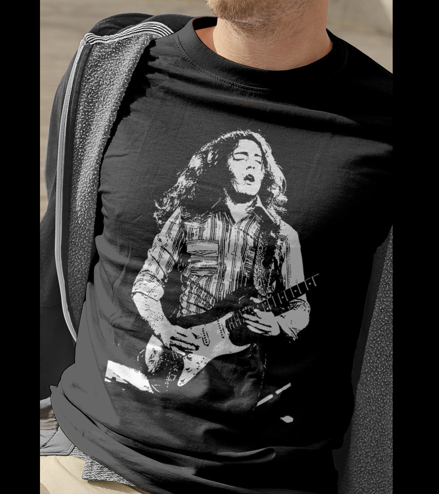Rory Gallagher Guitarist Vintage Retro Style T-Shirt