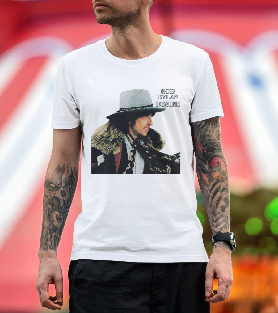 Bob Dylan Desire Album Cover With Fur Coat And Hat T-Shirt