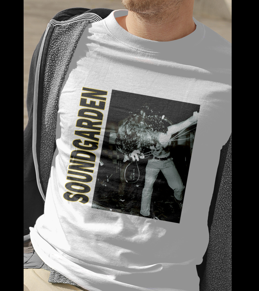 Soundgarden Live Performance Photo Vintage Style T-Shirt