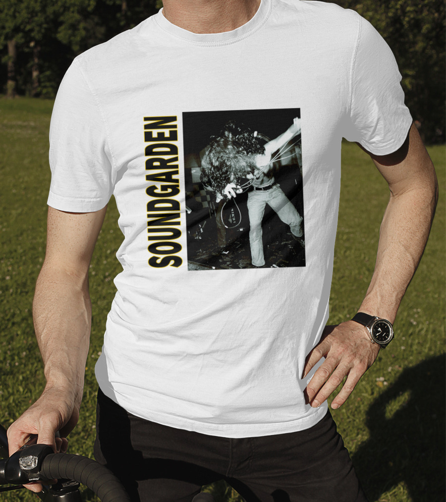 Soundgarden Live Performance Photo Vintage Style T-Shirt
