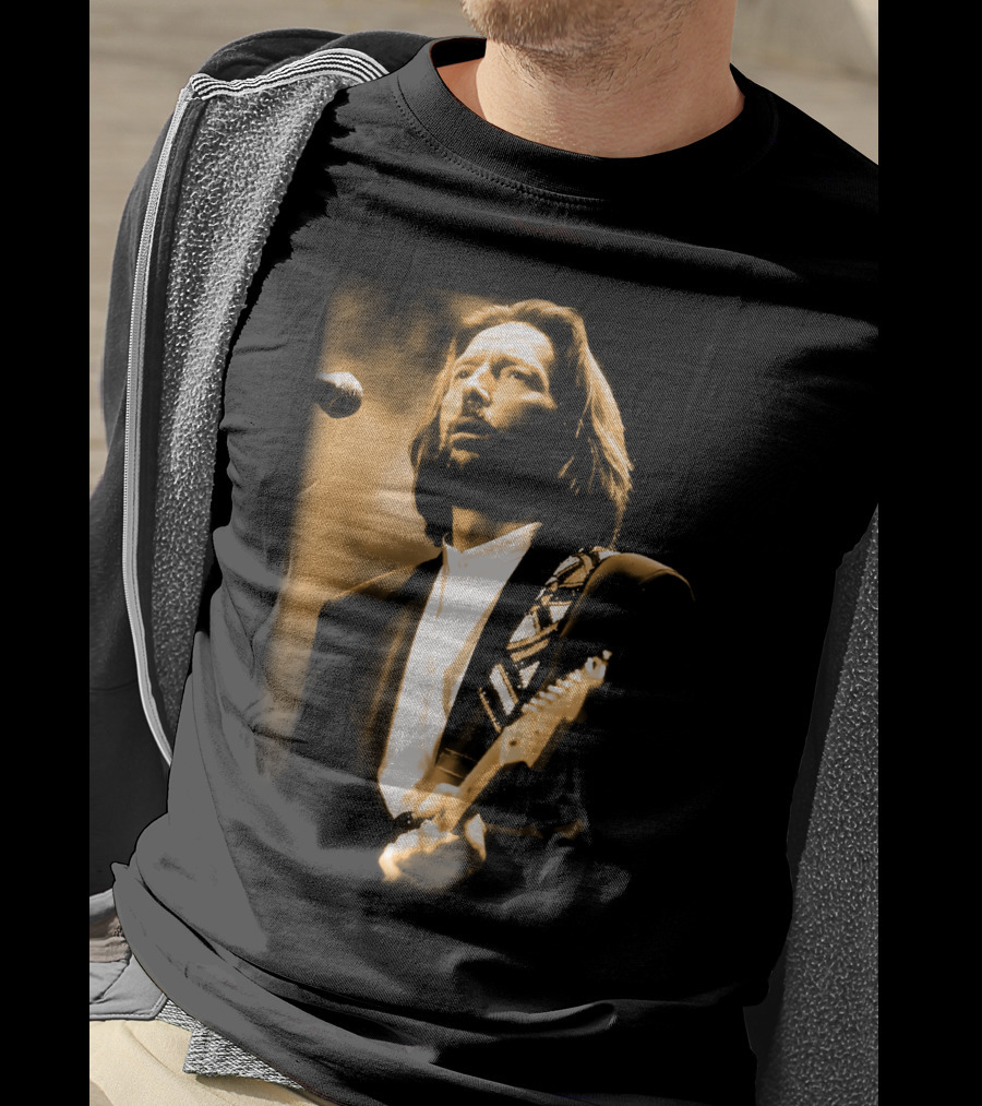 Ec 23 Concert Guitarist T-Shirt