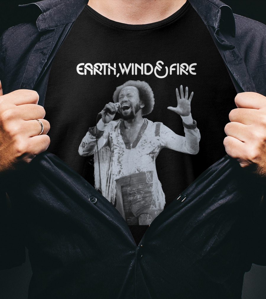 Earth Wind & Fire Singer Performing With Passion T-Shirt